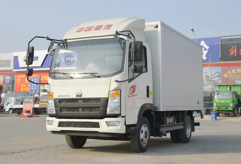 Sinotruk Howo 4×2 Light Cargo Truck