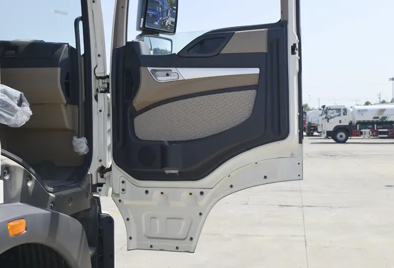 howo sinotruk 290 water trucks for sale-9