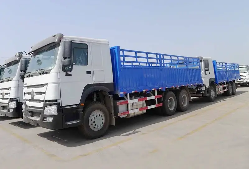 sinotruk howo 371 6×4 cargo truck-3