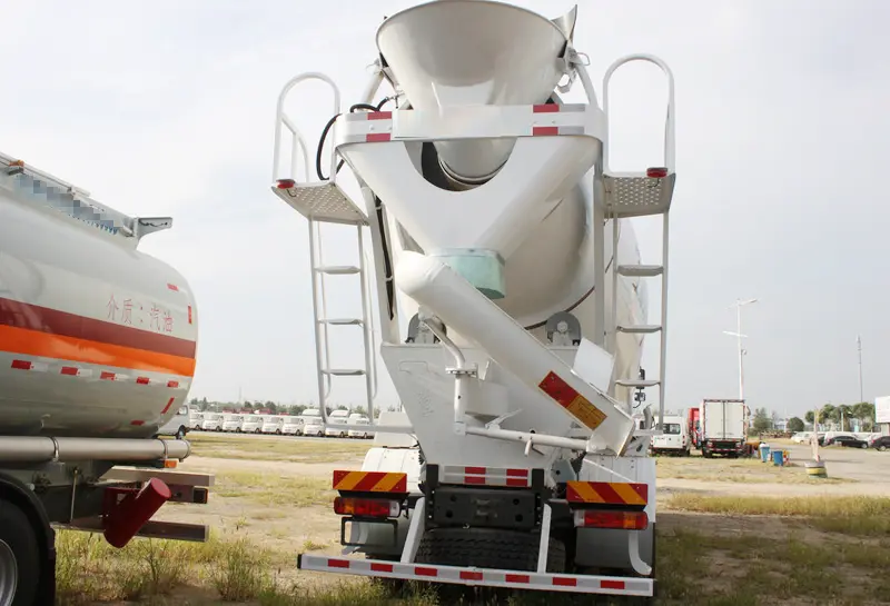 sinotruk howo 380 mixer truck price china-2