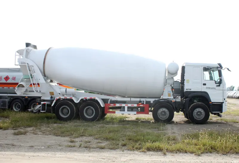 sinotruk howo 380 mixer truck price china-4