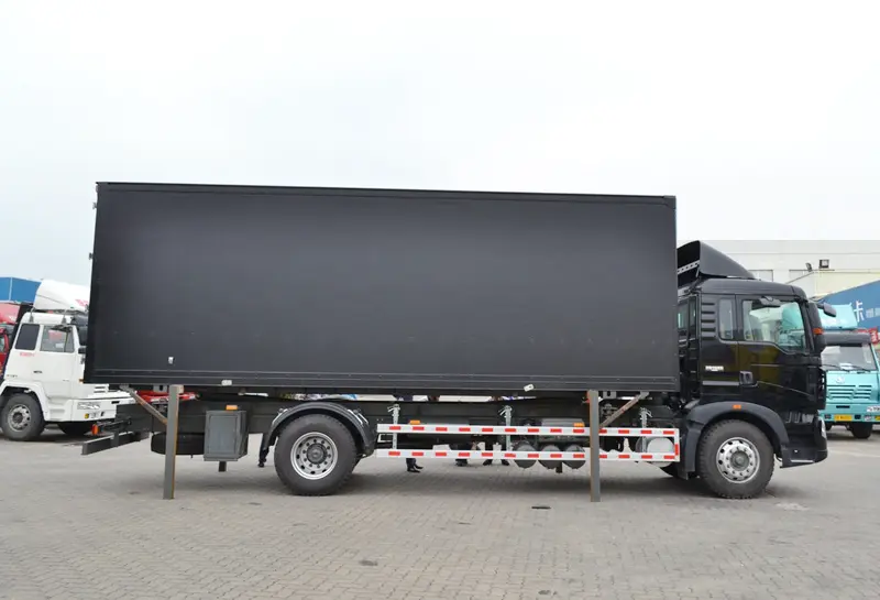 sinotruk howo T5G 4×2 cargo truck price-3