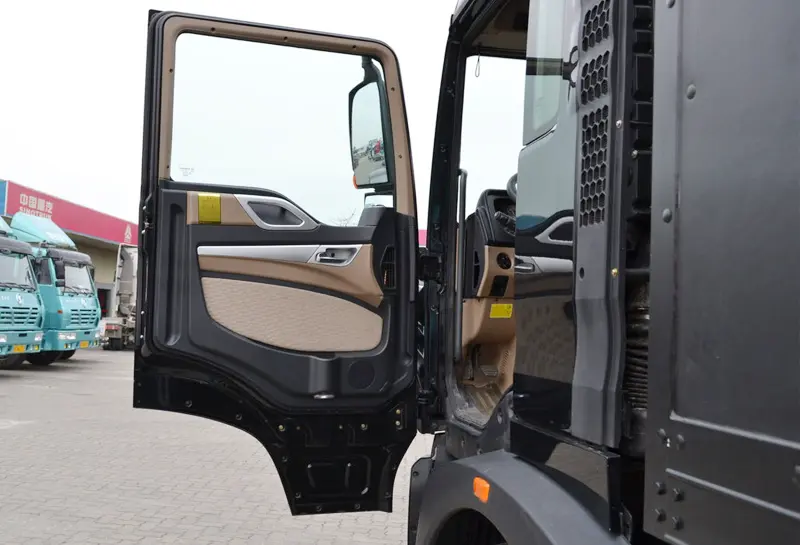 sinotruk howo T5G 4×2 cargo truck price-5