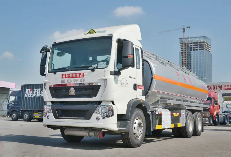 sinotruk howo T5G fuel tanker truck