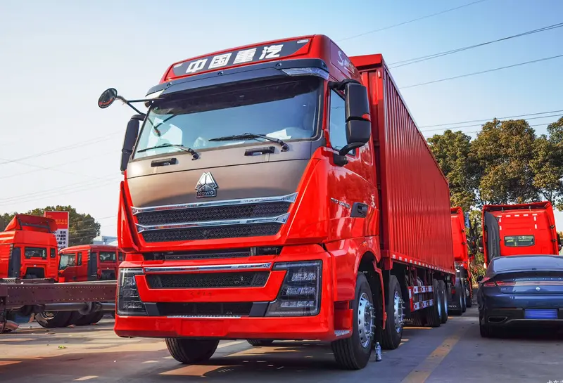 sinotruk howo TH7 cargo truck china-1