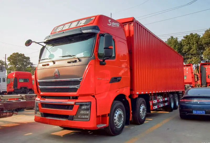 sinotruk howo TH7 cargo truck china