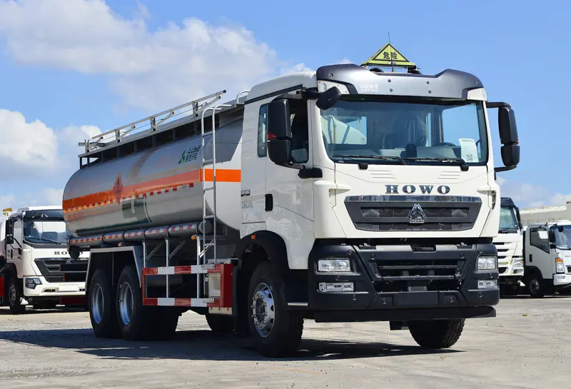 sinotruk howo fuel tanker from china-4