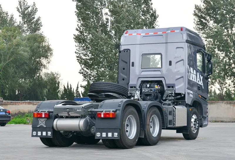 sinotruk howo max 6×4 tractor truck-4