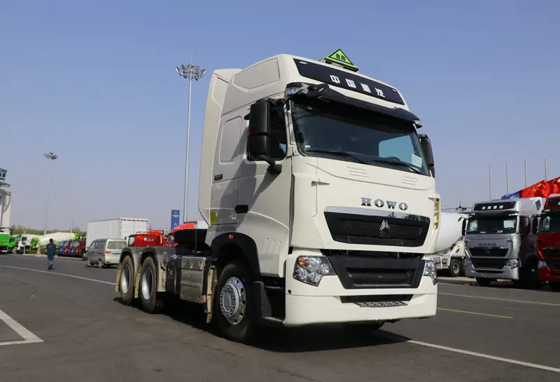 sinotruk howo t7h tractor trucks for sale-2