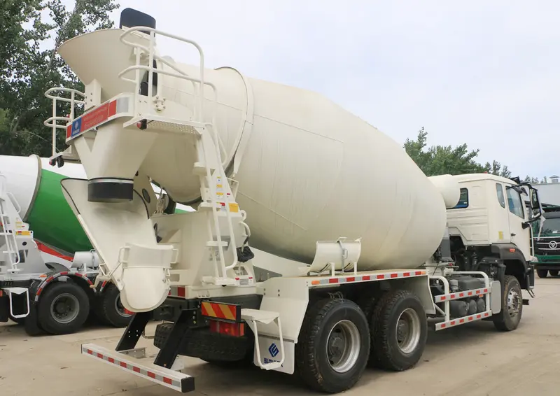 Sinotruk Howo NX 6×4 Mixer Truck-2