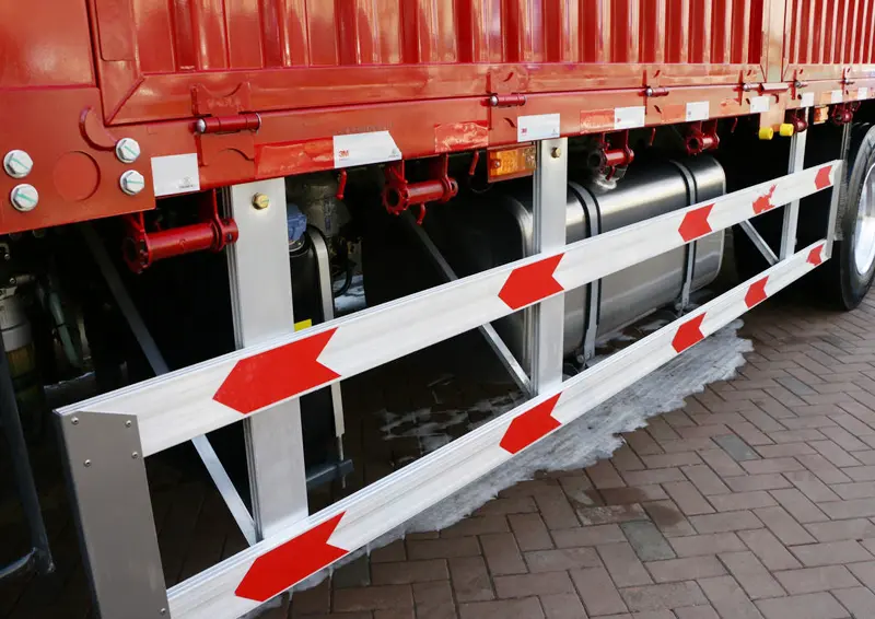 sinotruck howo 4×2 TX cargo truck-8