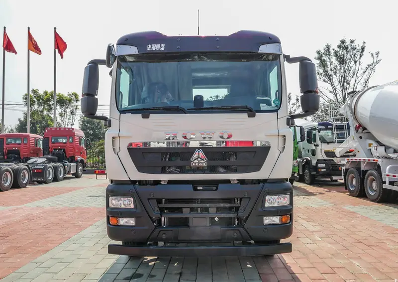 sinotruck howo 6×4 tractor trucks price in china-3