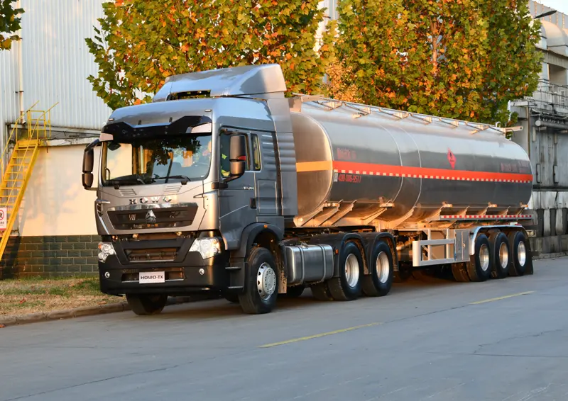 sinotruck howo 6×4 tractor trucks price in china-5