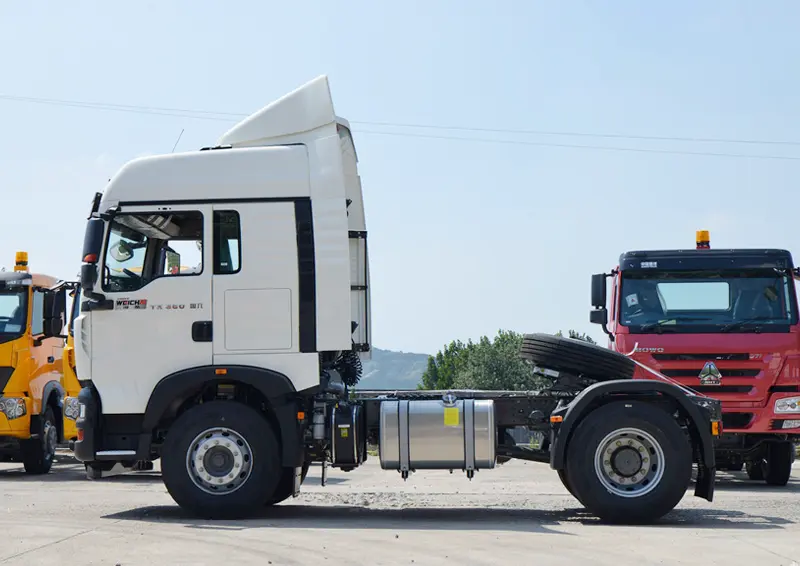 sinotruk howo 4×2 TX 371 tractor head-1