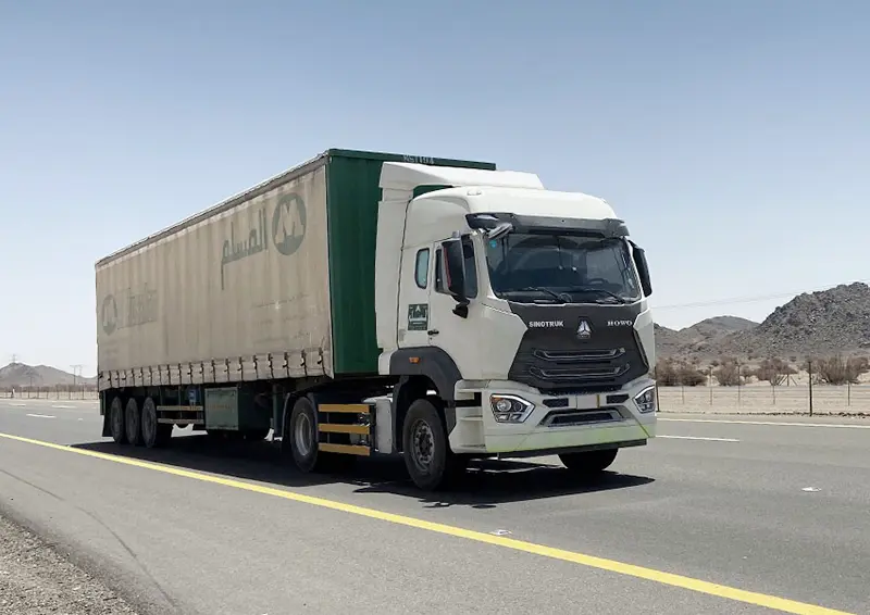 sinotruk howo NX 4×2 tractor truck-1