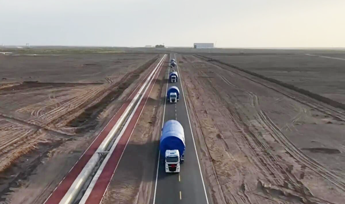 Sinotruk Spares No Effort To Escort The Zhuque-3 On Its Journey To Space (4)