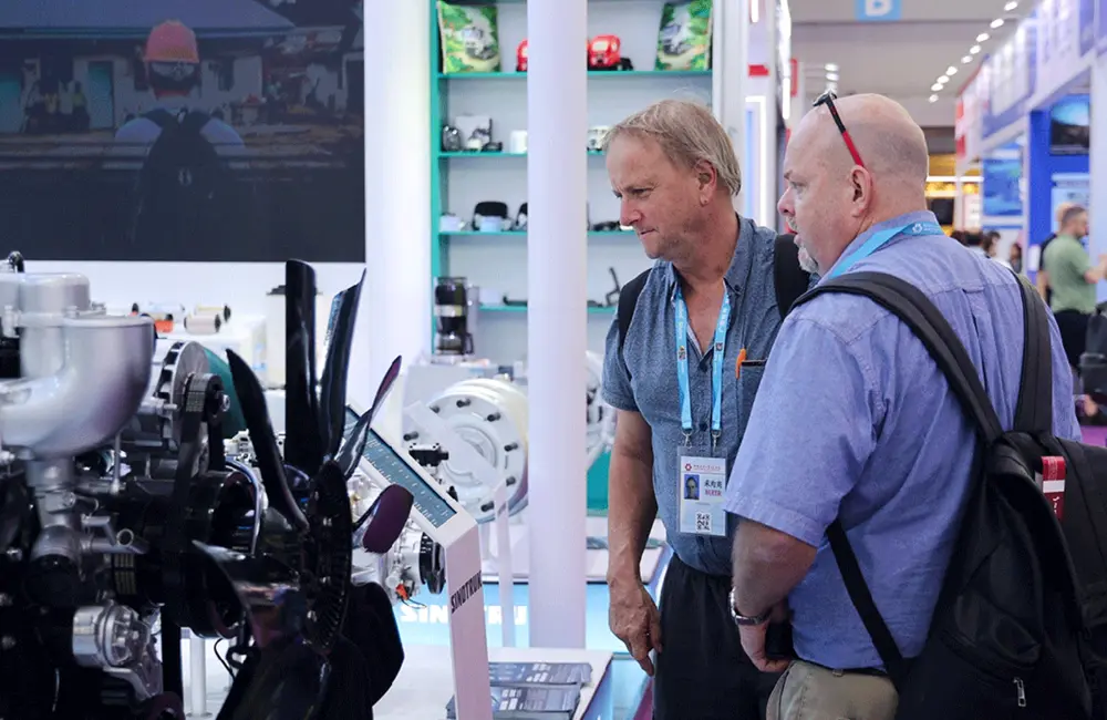 Sinotruk showcases itself at the 139th Canton Fair (8)
